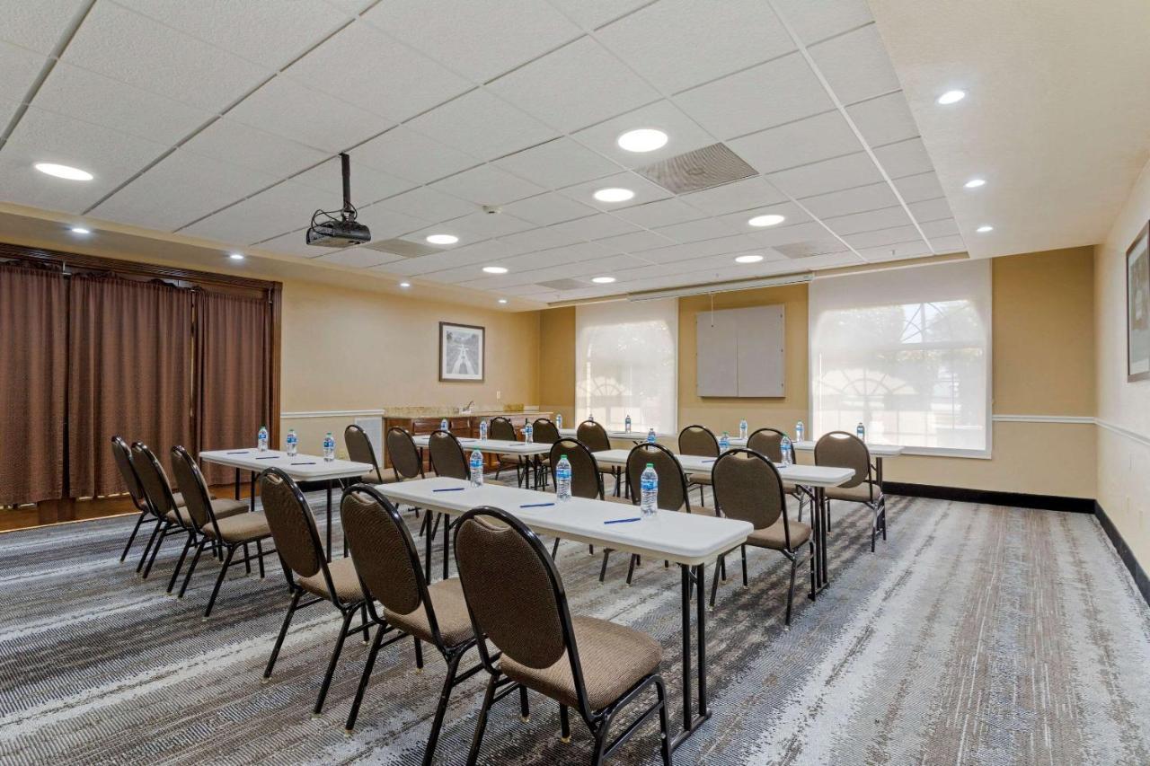 Comfort Suites Kingwood Houston North Humble 59 Екстериор снимка