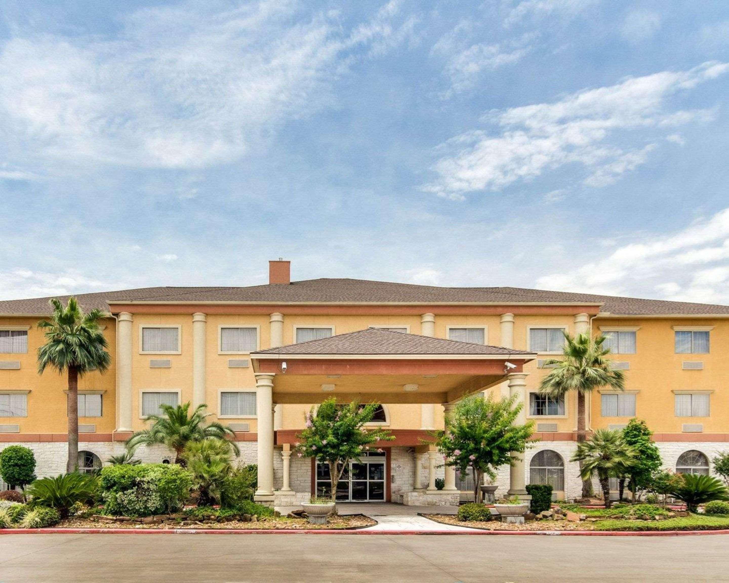 Comfort Suites Kingwood Houston North Humble 59 Екстериор снимка